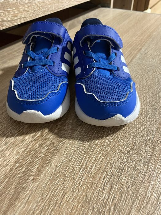 Adidasi sport pentru copii