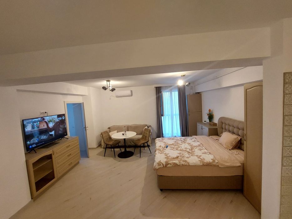 Particular Închiriez garsonieră