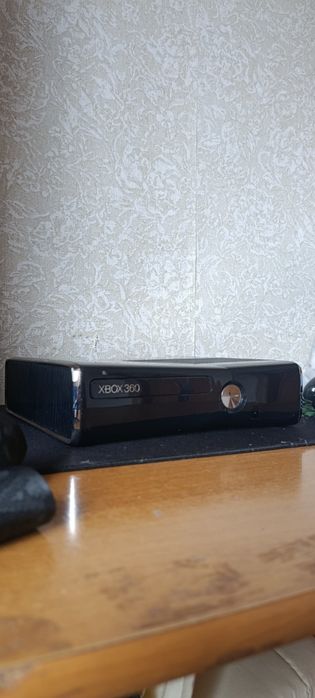срочно продам xbox 360