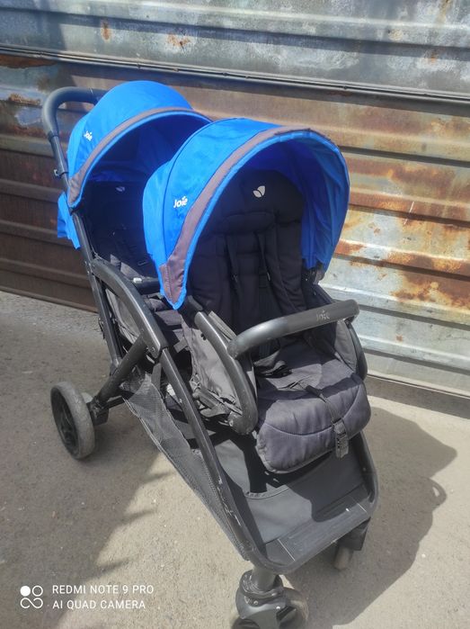 Коляска для погодок