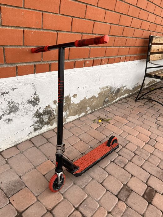 Продам трюковой самокат