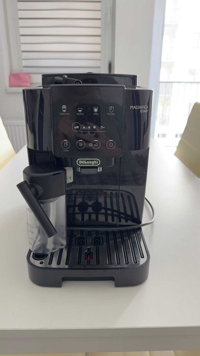 Espressor automat DELONGHI Magnifica Start, 15 bar, garanție