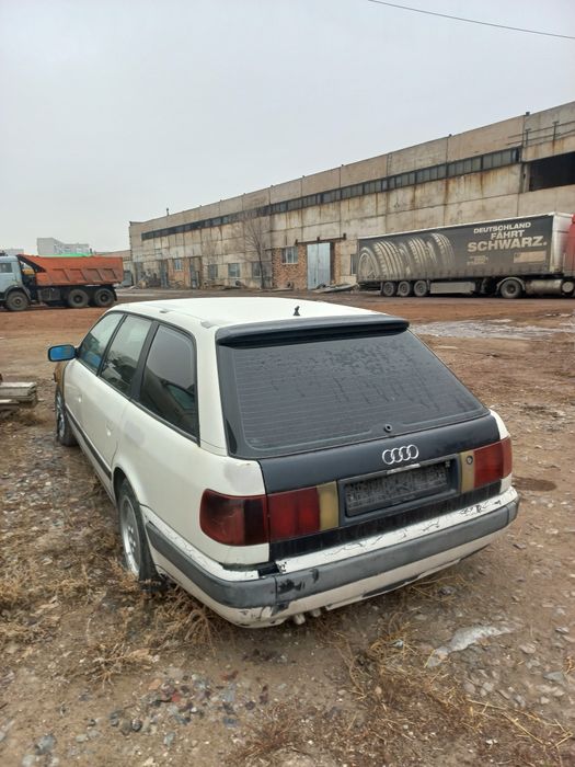 Продаётся ауди 100 универсал с4