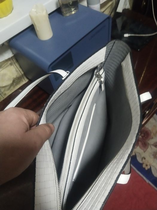 Прода женскую сумку