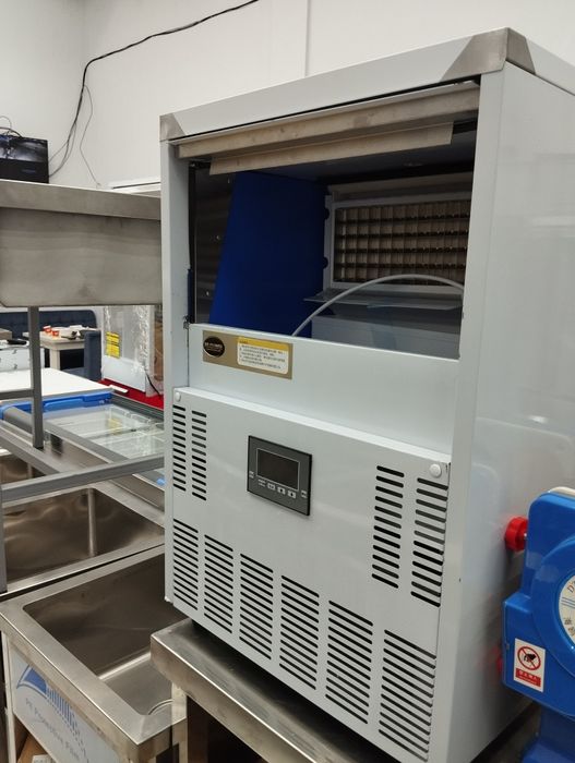 ЛЁД Muz aparat лёдгенератор 1 qul optim narxlarda ice maker, Qor yogʻo