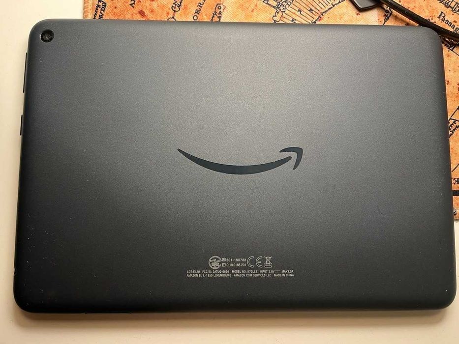 Таблет Amazon Fire HD 8 Plus (10 gen), 32GB, 3GB RAM, с калъф