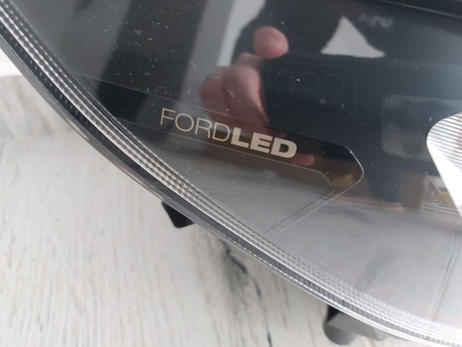 Far dreapta ford transit custom full led dupa anul 2022 original