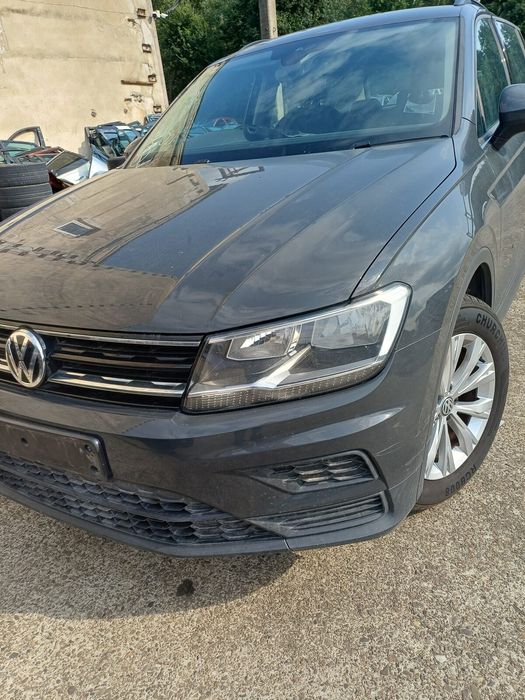 Fata completa Volkswagen Tiguan 2017