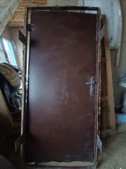 Есік сатылады срочно