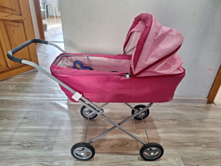 Коляска для кукол