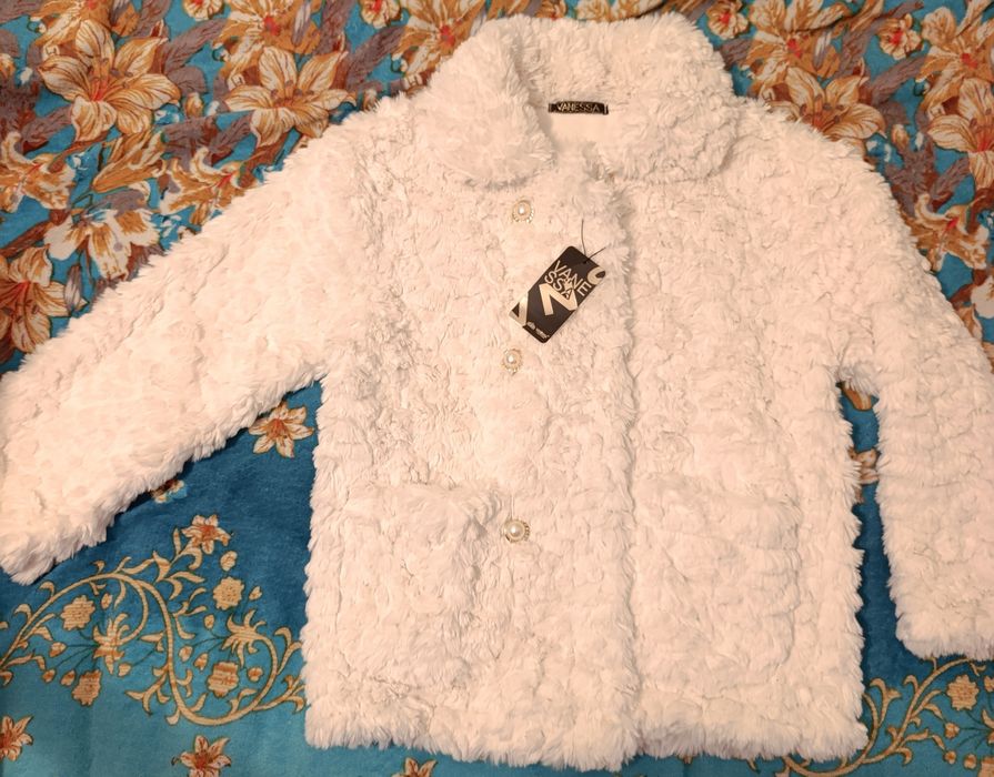 Продается белая шуба