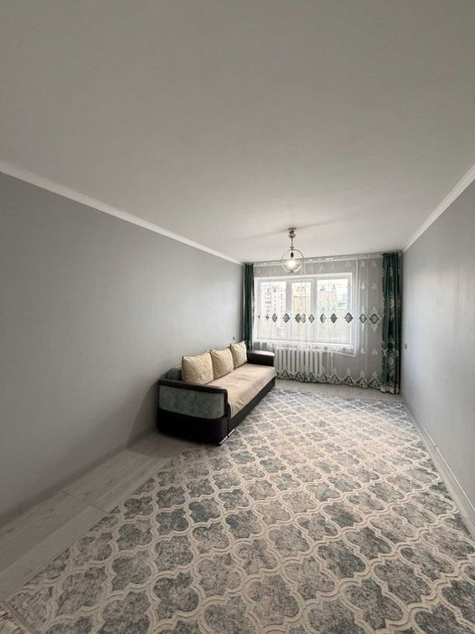 продается 2 ком квартира район Кунаева