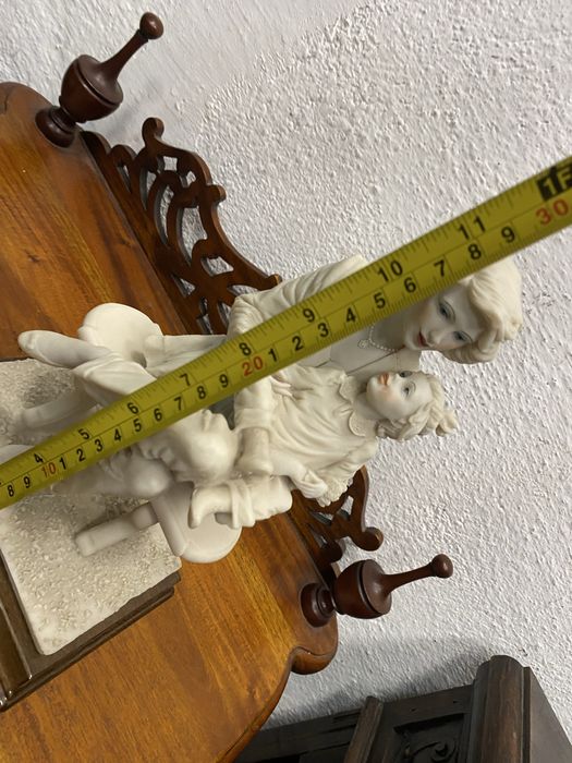 Италианска статуетка „Майка с дете“ A. Belcari, около 1980–1990 г.