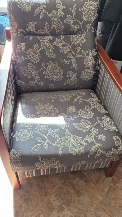 Диван и 2 кресла