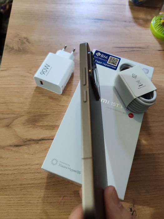 Xiaomi 15T pro 12/ 1TB