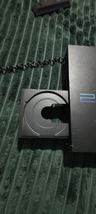 Play station 2 fat descriere!!!