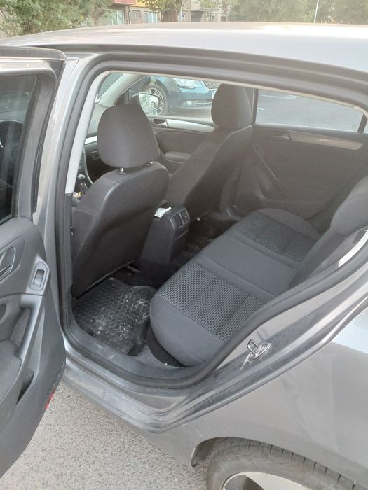 Vând wolkswagen golf 6