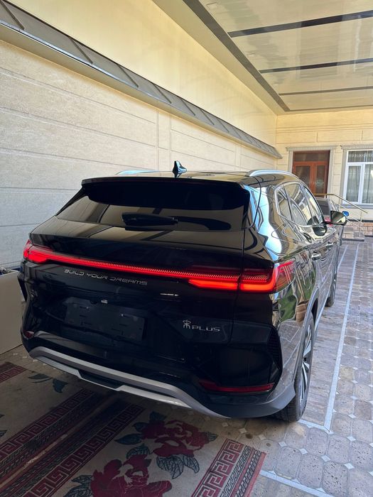 Byd chempion 605km full