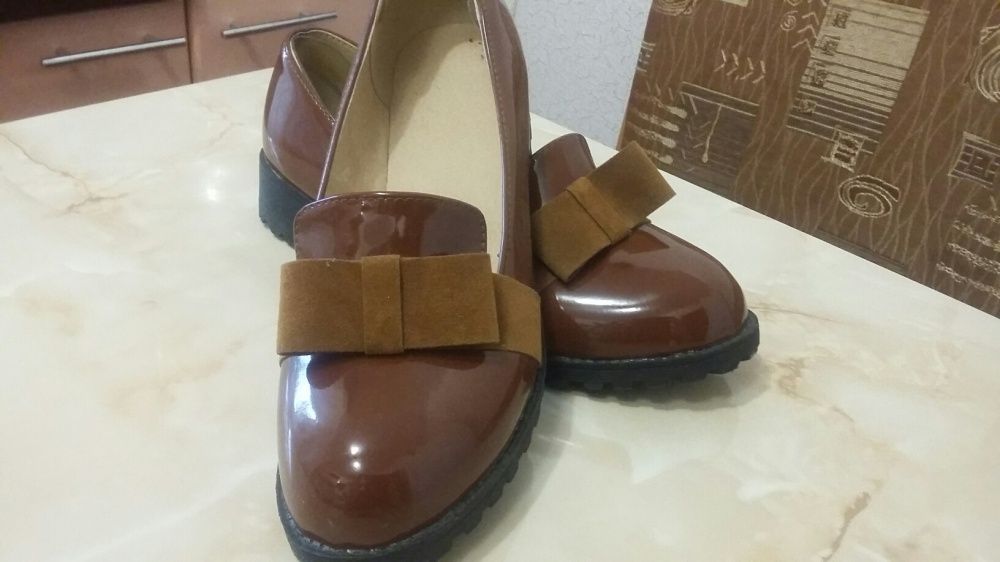 Продам туфли женские