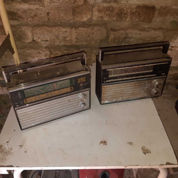 Антични уреди ,радиа и др.