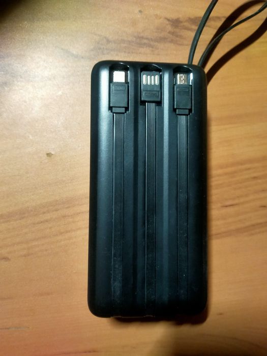 Powerbank hoco продам