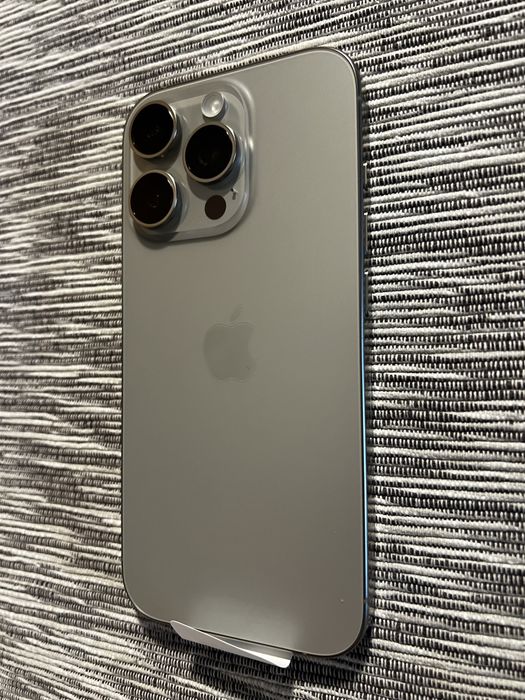 Iphone 16 pro nou natural titanium