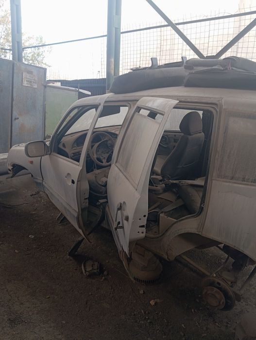 Продам кузов Нива