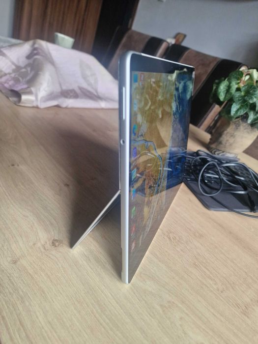 Tableta / laptop Microsoft Surface Pro 8, i5-1145G7, 16GB, 256Gb SSD