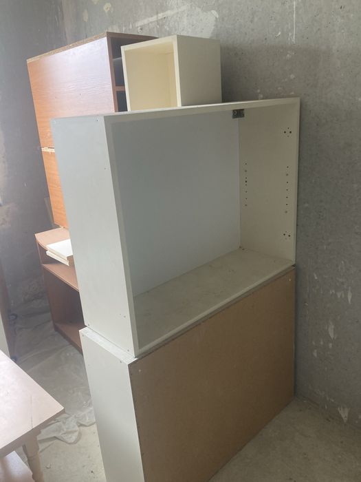 Подарявам мебели