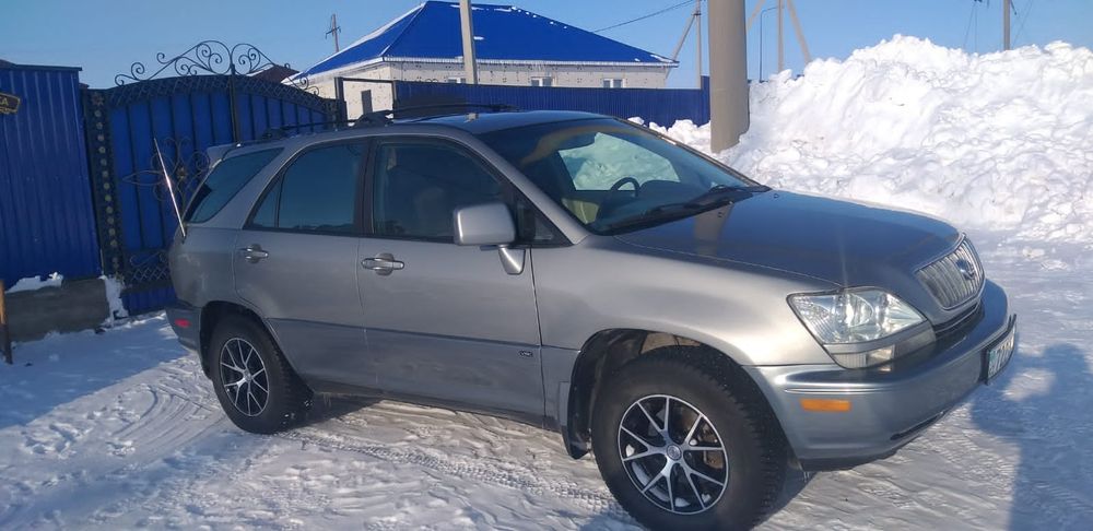 Машина лексус рх 300