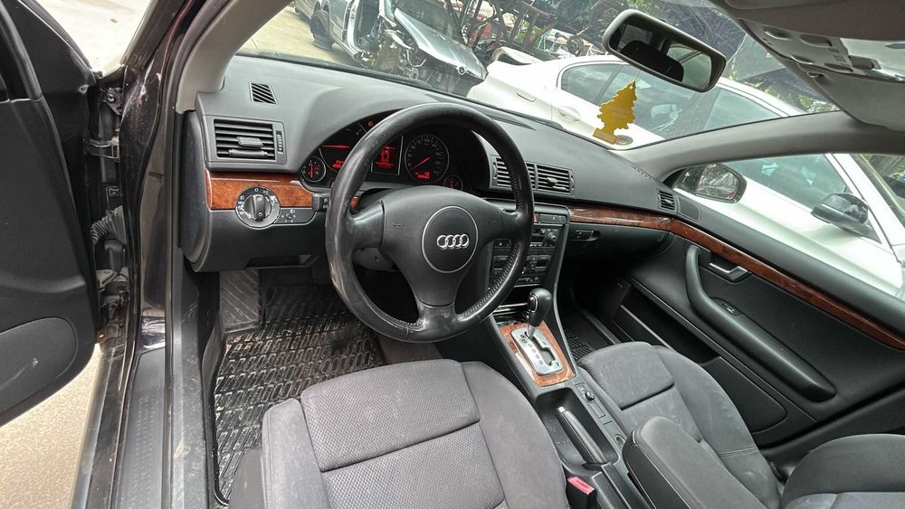 Dezmembrez Audi a4 b6 break