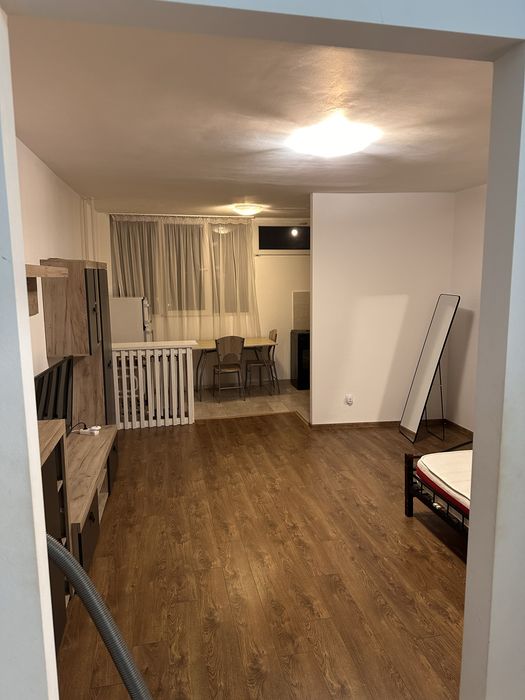 Inchiriez garsoniera manastur