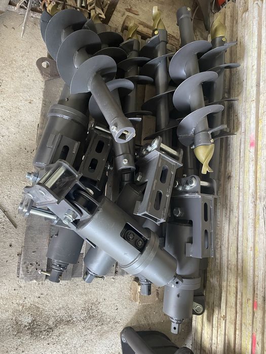 Burghiu miniexcavator 20 cm