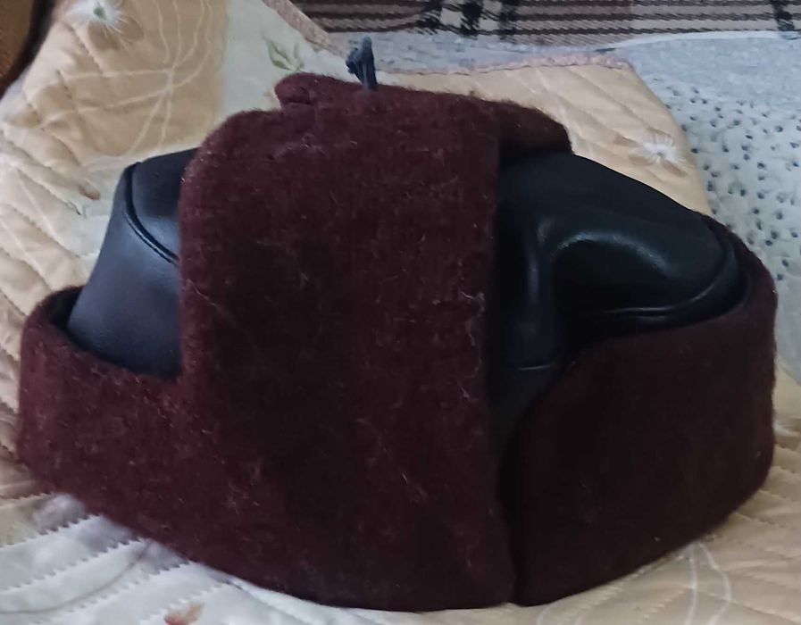 Продавам шапка с ушанки