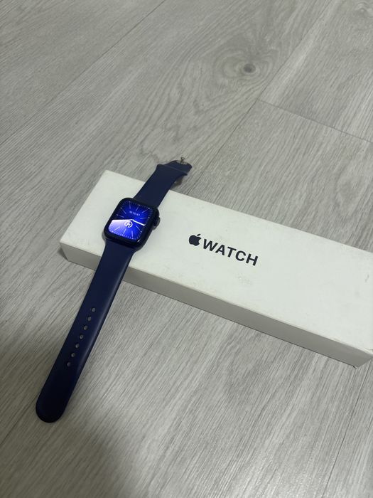 Apple watch se (2-го поколения)