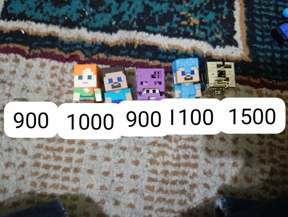 Продам фигурки  с Киндер сюрпризов