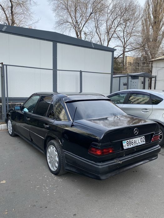 Mersedes W124 дорест