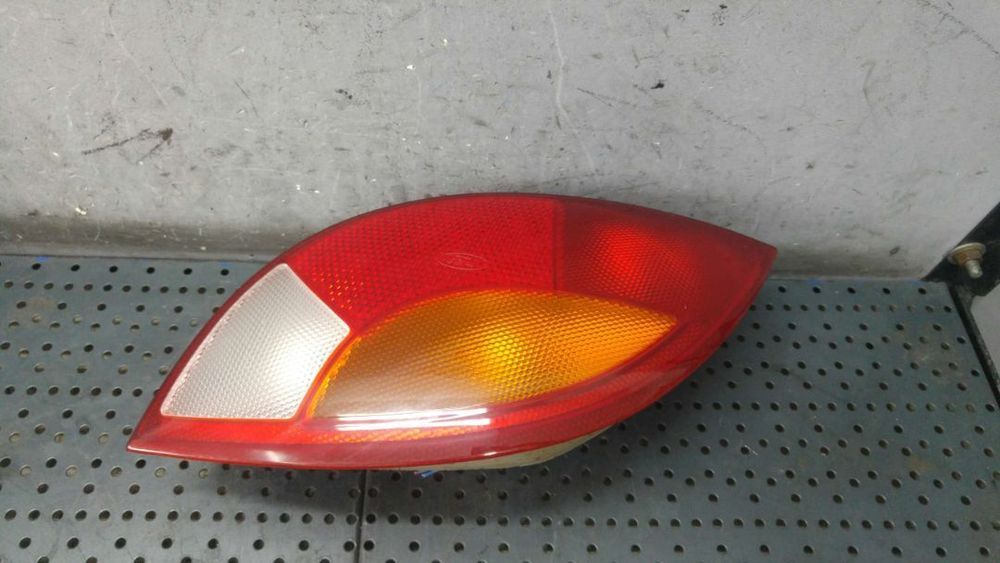Stop tripla lampa dreapta ford ka rb 97kg13n004ab