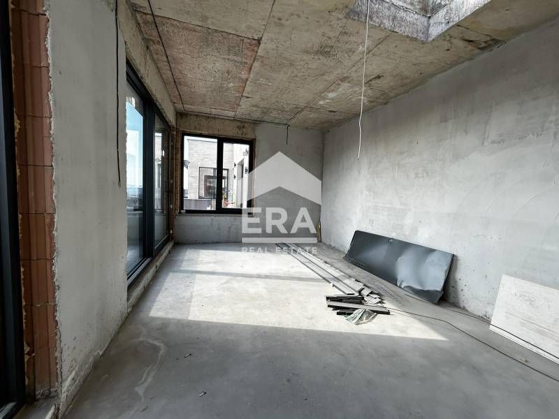 Продава се Многостаен апартамент в Варна, Бриз - 293 кв.м за 2134 €/кв.м - Снимка #6