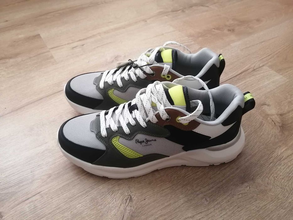 Adidași Pepe jeans 45