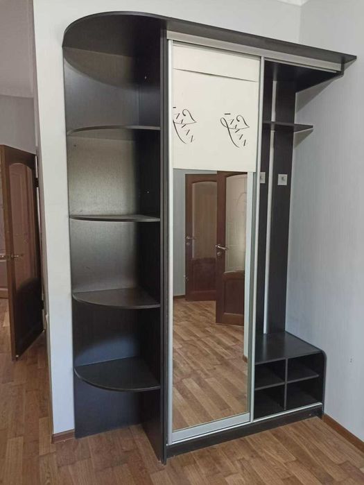 Продам шкафы для коридора