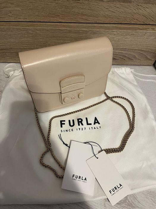 Чанта Furla нова