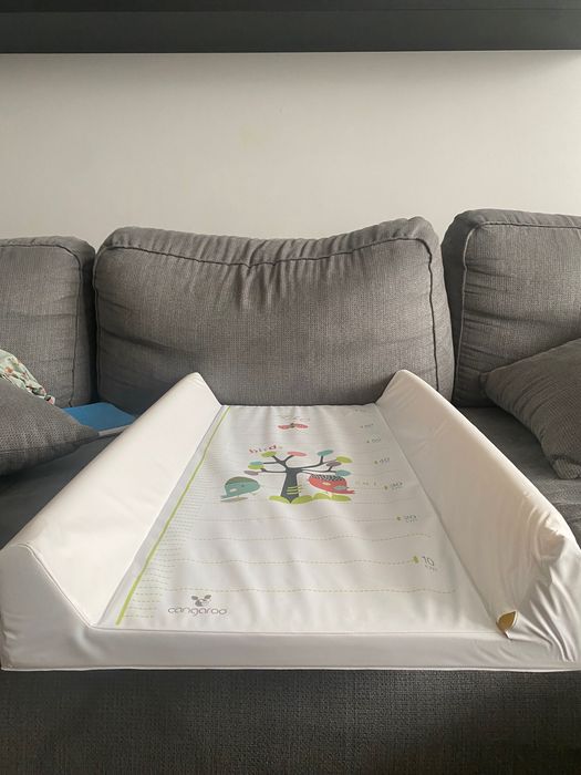 Повивалник Cangaroo + подарък