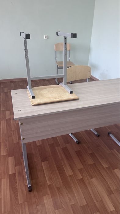 Продам парты 5 комплектов