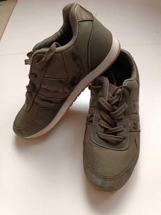 Маратонки LC Waikiki