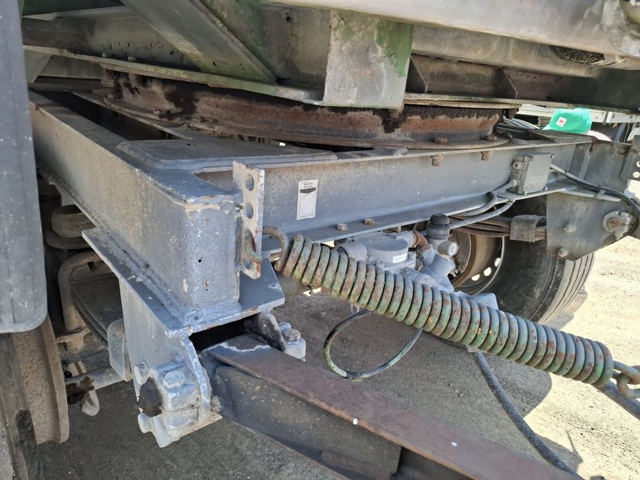 Remorcă cisternă 14000l inox pe arcuri pentru agricultură, apă, UAN