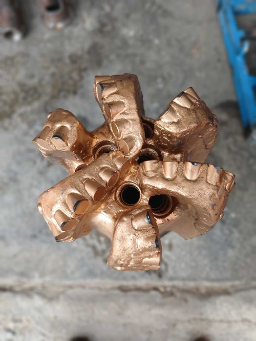 Нова триконусна глава за сондиране 200 мм