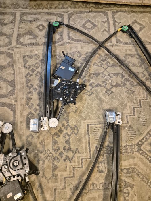 Ел механизъми за предните прозорци и моторчета за Vw Шаран 2002- 2008г