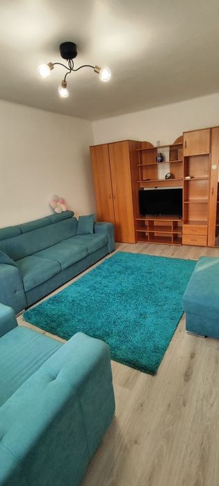 Închiriez apartament 2 camere ,ultracentral.