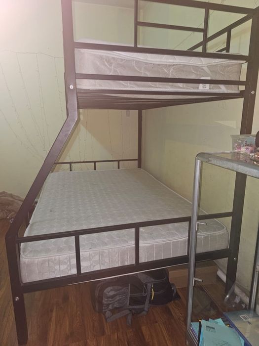 Продам кровать отличного качества!